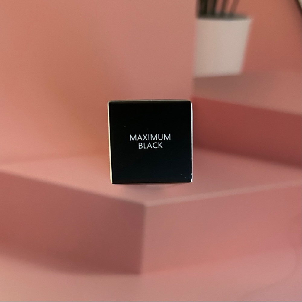 bareMinerals Maximist Volumizing Mascara - Black - Picture 3 of 7